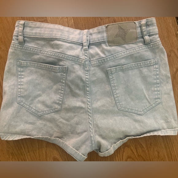 BCBGeneration | high waisted jorts | sz 26 | Light tie dye wash Jean shorts - Picture 7 of 8